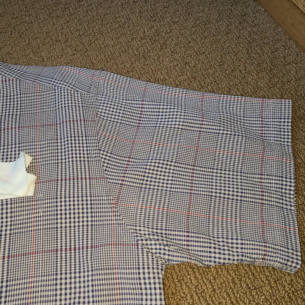 Grey colored Evergreen Shirtmaker men's short sleeve button down dress shirt. - Picture 5 of 9